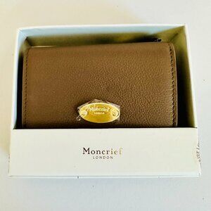 MONCRIEF LONDON HEIDI ITALIAN LEATHER TRIFOLD WALLET EARTH TAUPE